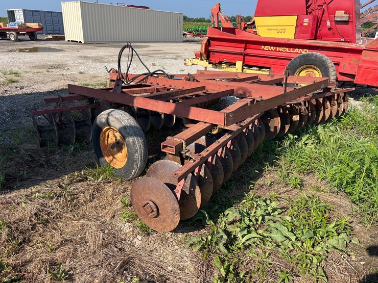case-ih-370-image-3
