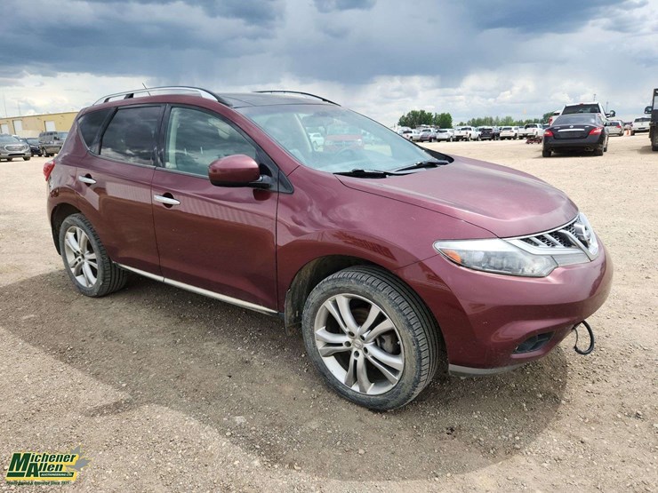 2011-nissan-murano-image-2