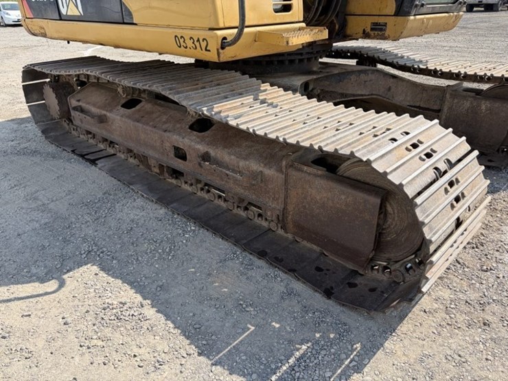 2004-caterpillar-312-image-26