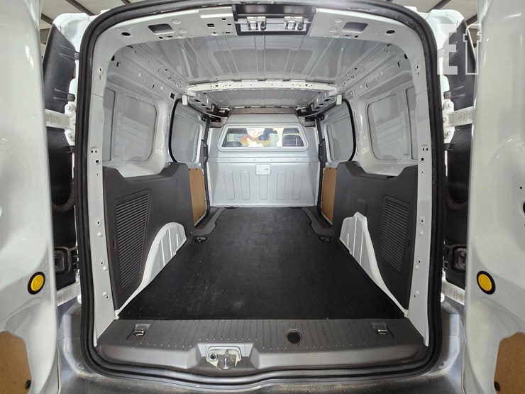 2019-ford-transit-connect-image-16