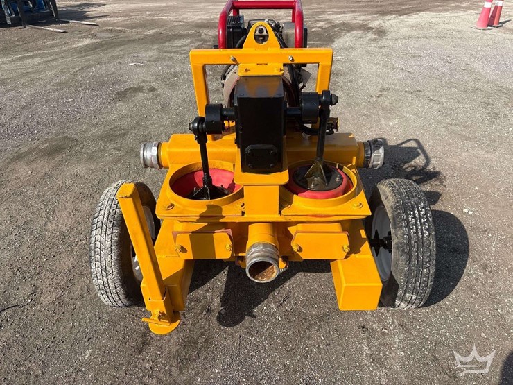 4in.-double-diaphragm-towable-trash-pump-image-5