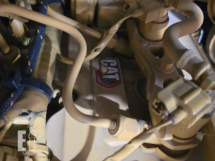 2025-caterpillar-255-image-24