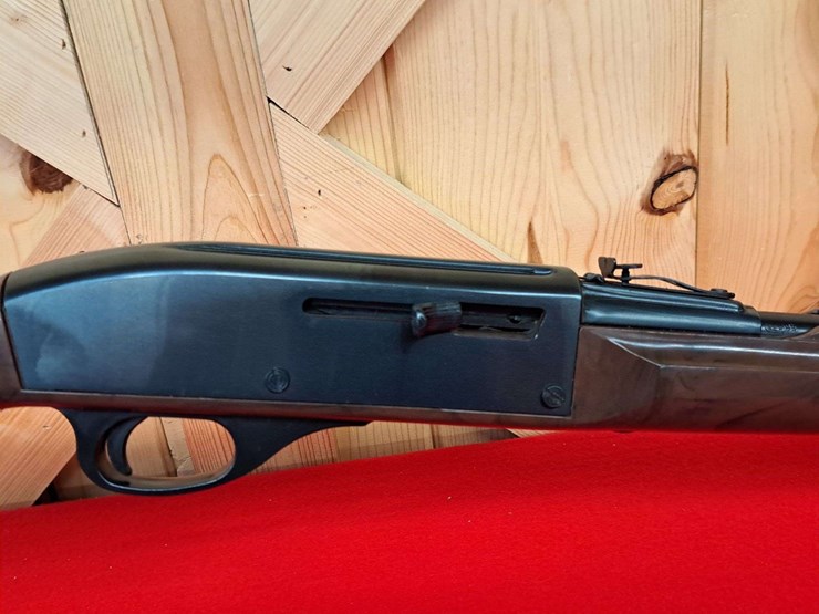 remington-nylon-66-.22-lr-semiauto-rifle-image-10