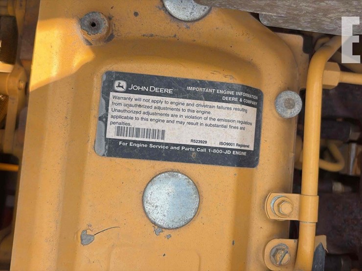2013-deere-160g-lc-image-24