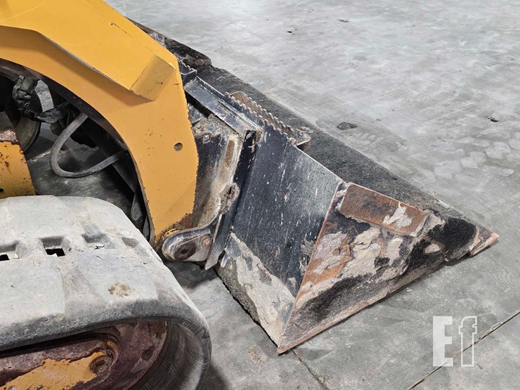 2018-caterpillar-289d-image-11