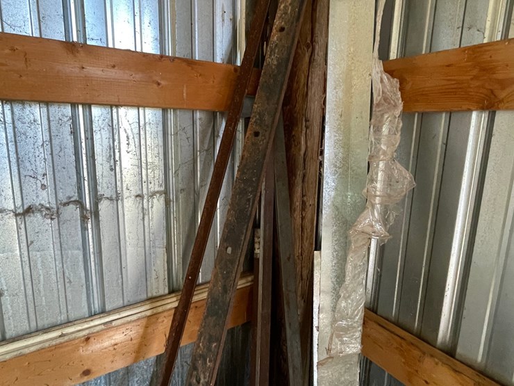 #3350-•-corner-of-scrap-metal-image-10