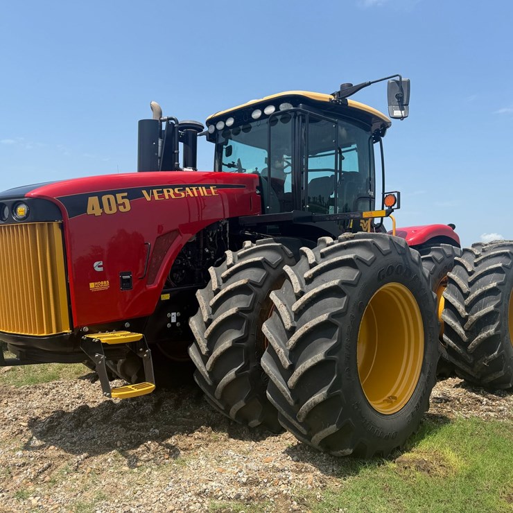 2023 VERSATILE 405