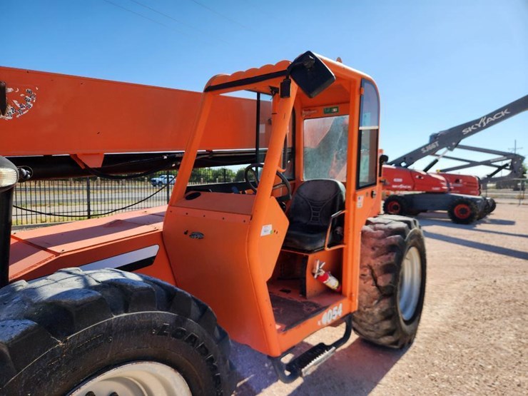 2007-jlg-10054-image-13