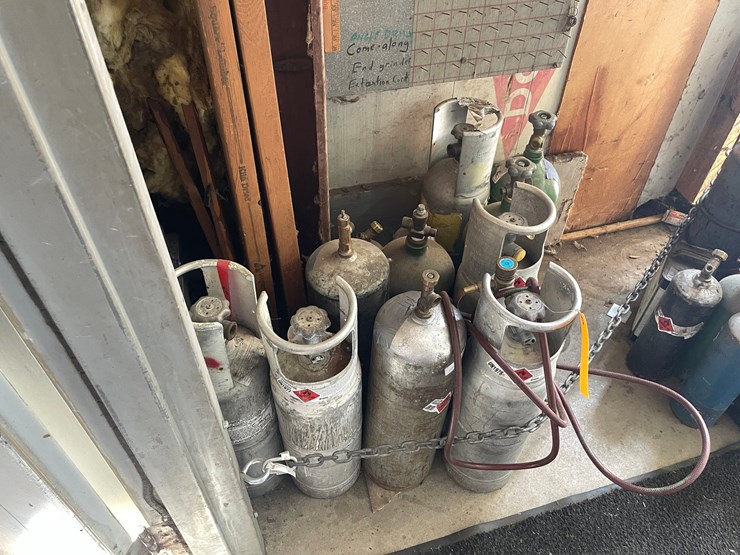 #4054-•-assorted-air-tanks-image-2