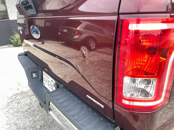 2016-ford-f150-xlt-image-27