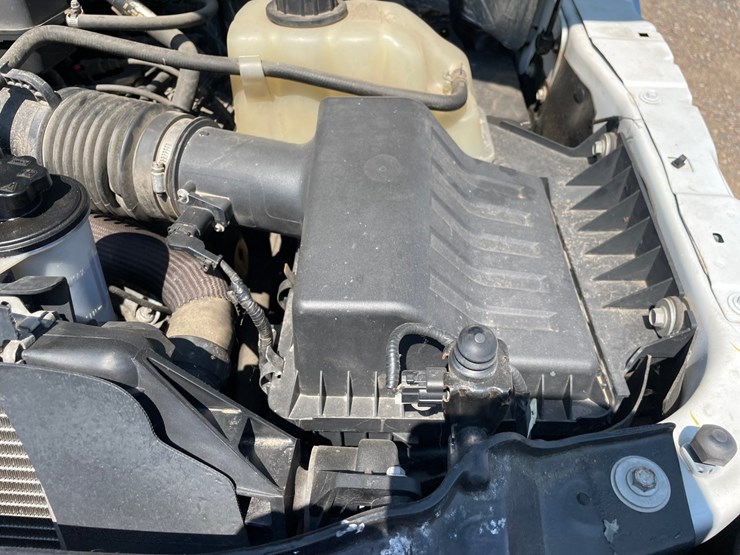 #5816-•-2011-ford-pickup-truck-(sells-with-paperwork-to-obtain-title)-image-36
