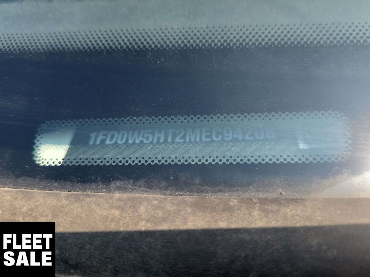2021-ford-f550-image-37