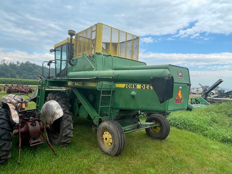 john-deere-4420-image-7