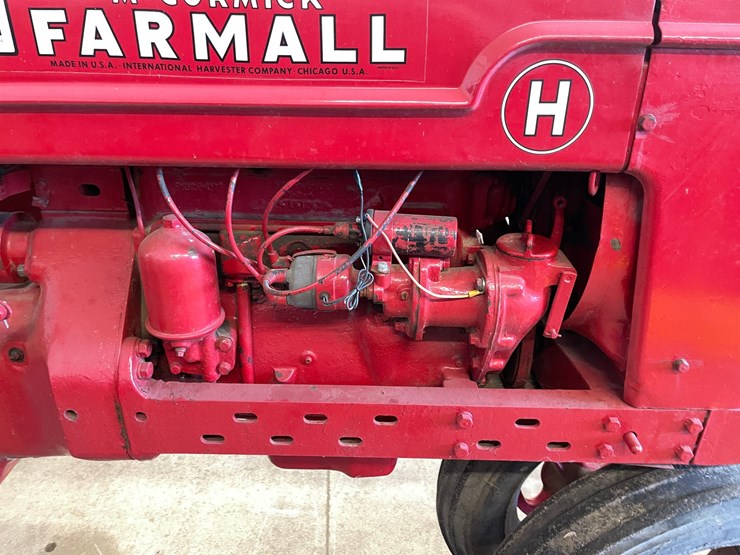 #1039-•-mccormick-farmall-h-tractor-(galesville,-wi)-image-9