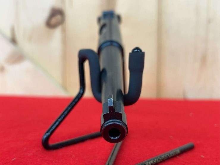 ruger-mark-1-standard-.22-lr-semiauto-pistol-image-6
