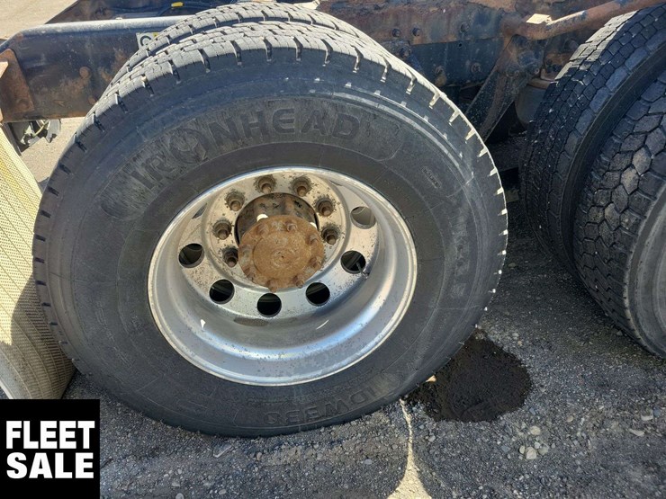 2018-kenworth-t680-image-12
