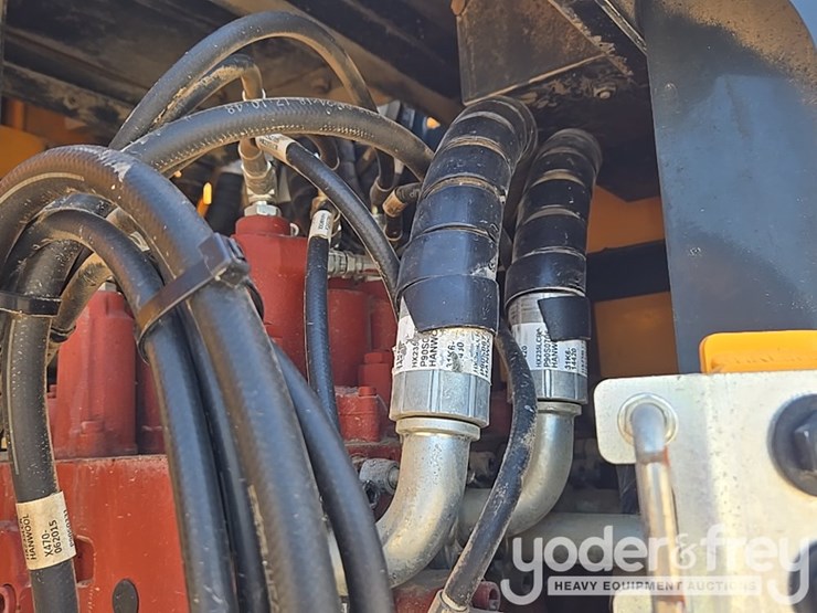 hyundai-hx235-lcr-image-44