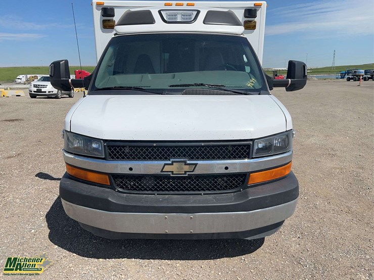 2017-chevrolet-express-s/a-ambulance-image-9