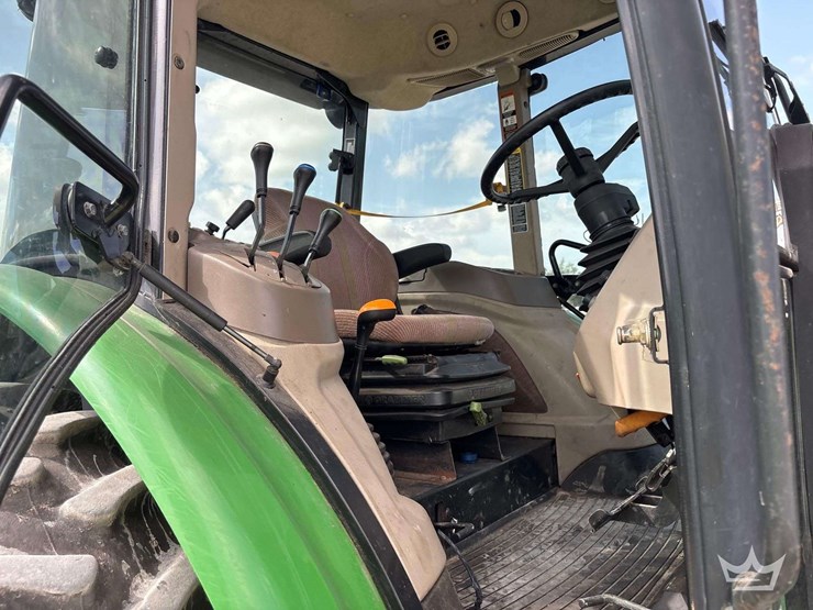 john-deere-6115d-image-36