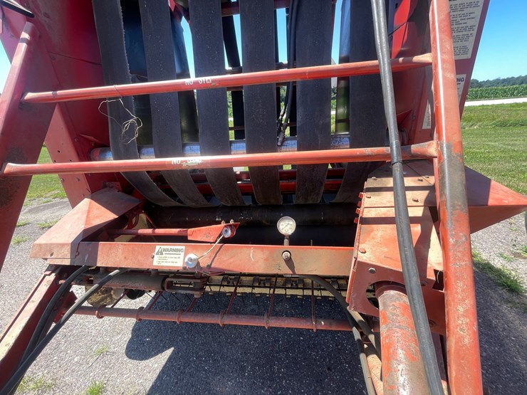 #1024-•-gehlbale-1500-baler-image-24