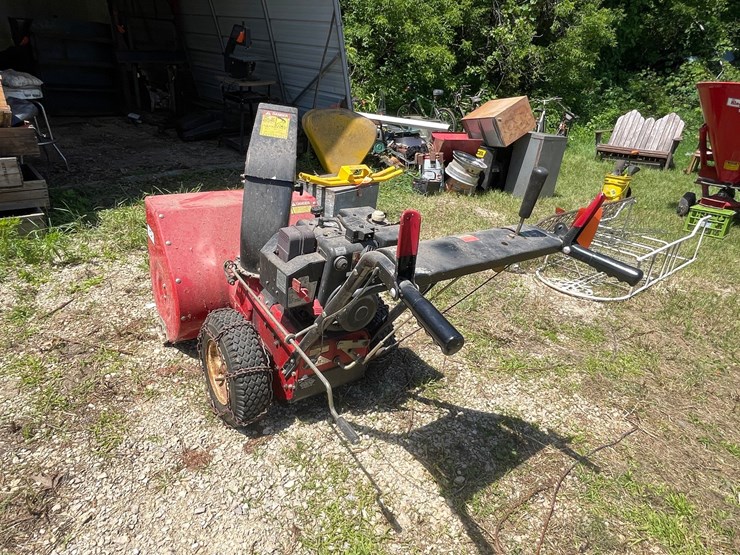 #3321-•-estate-28"-snow-blower-image-8