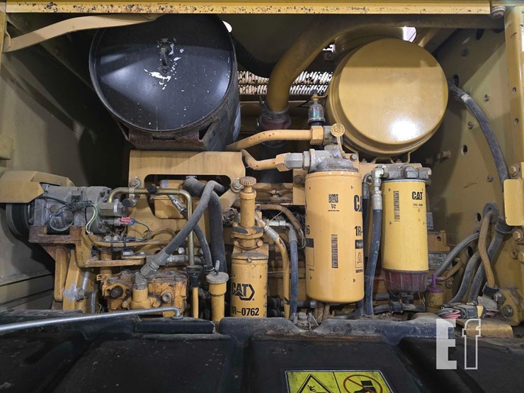 2007-caterpillar-140h-image-25