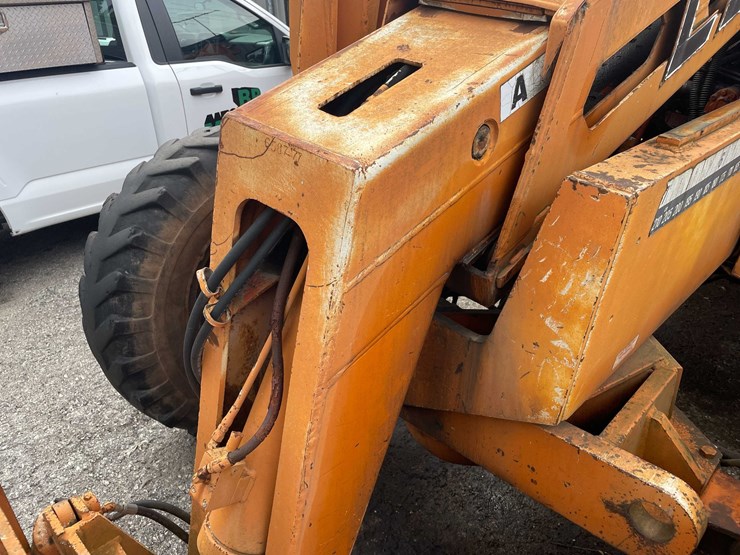 #1100-•-lull-highlander-ii-telehandler-image-11