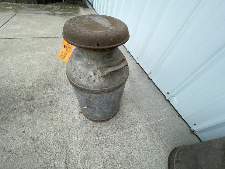 #2310-•-milk-can-with-lid-image-4