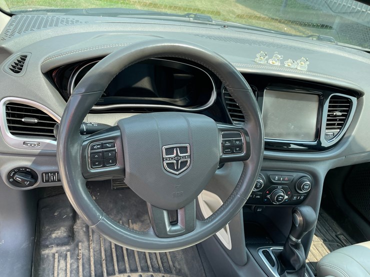 #1012-•-2013-dodge-dart-limited-(has-wi-title)-image-10
