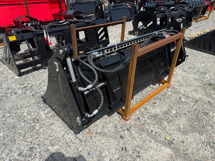 #2007-•-unused-future-kh72-72"-skid-steer-4-in-1-bucket-fdkhd2603203-inv#49447-image-2