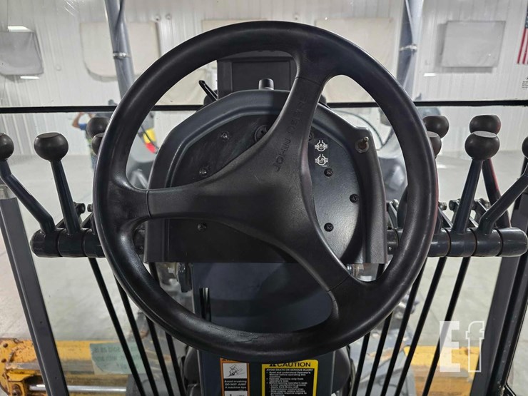 2016-deere-670g-image-16