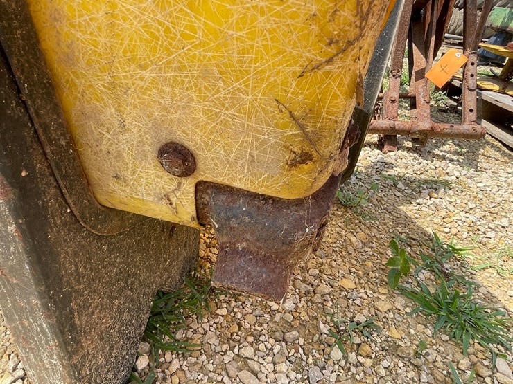 john-deere-7000-image-19