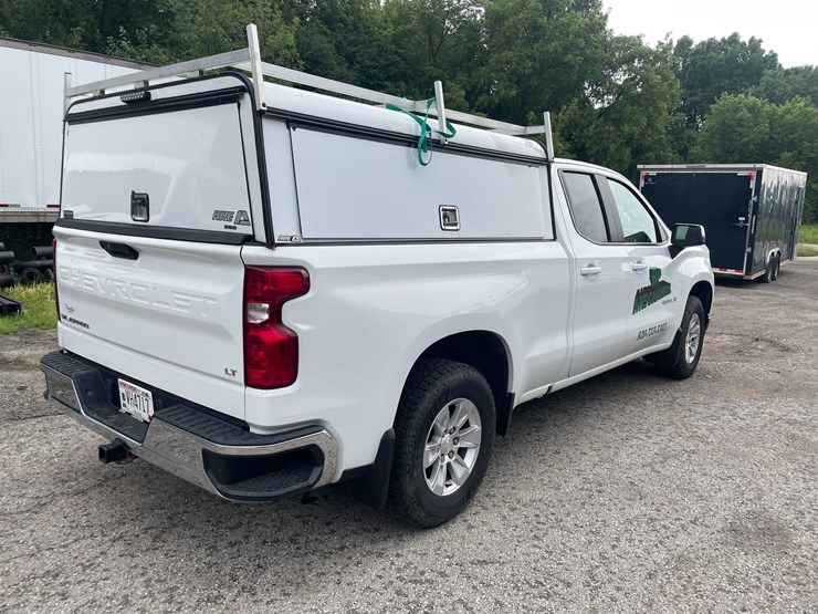 2020-chevrolet-1500-image-5