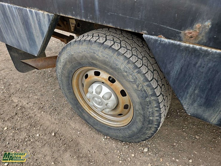 2004-dodge-ram-2500-image-11