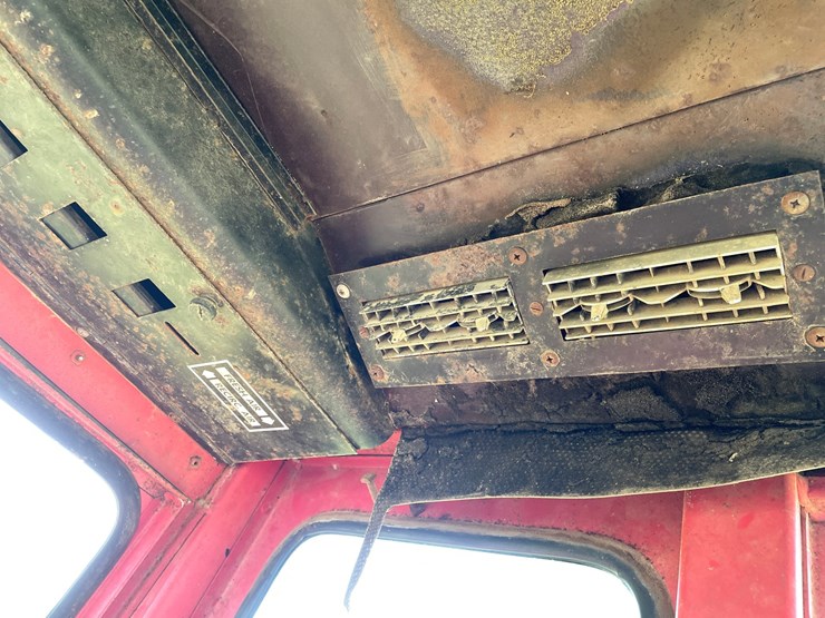 massey-ferguson-1085-image-32