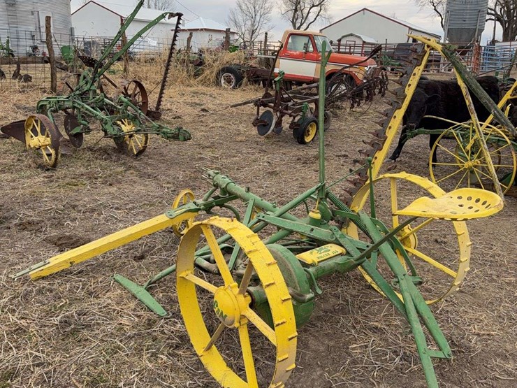 john-deere-no.-3-sickle-bar-mower-image-3