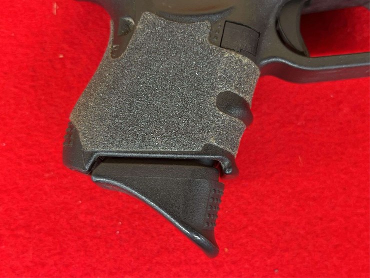 glock-model-27-gen4-.40-s&w-semiauto-pistol-image-8