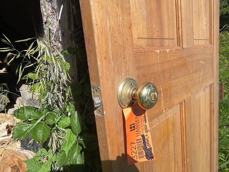 #3227-•-buggy-seat-and-solid-wood-door-image-17