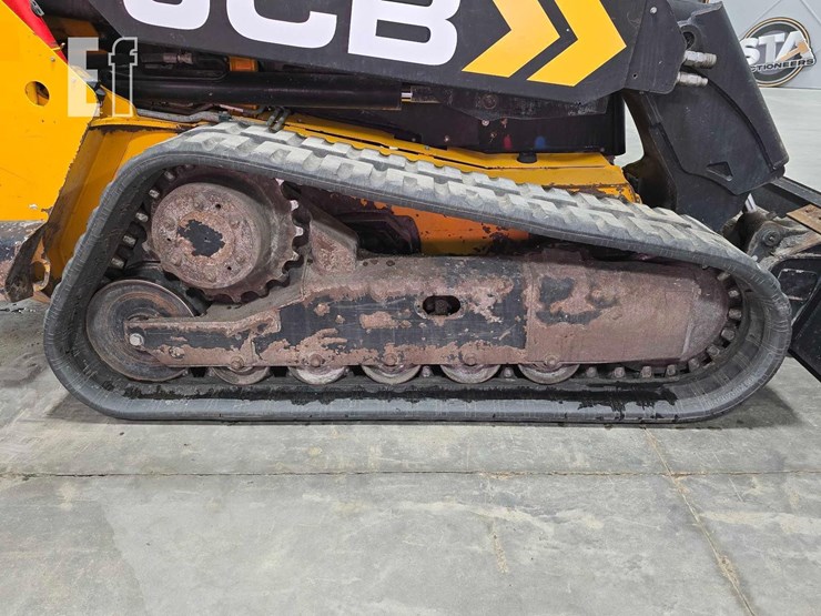 2021-jcb-3ts-8t-image-27