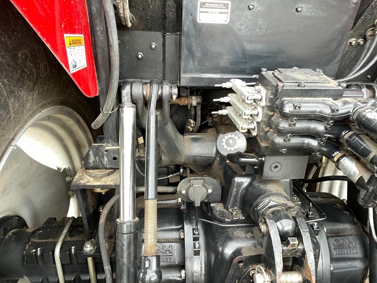 #999-•-case-ih-140a-tractor-with-cab-image-32