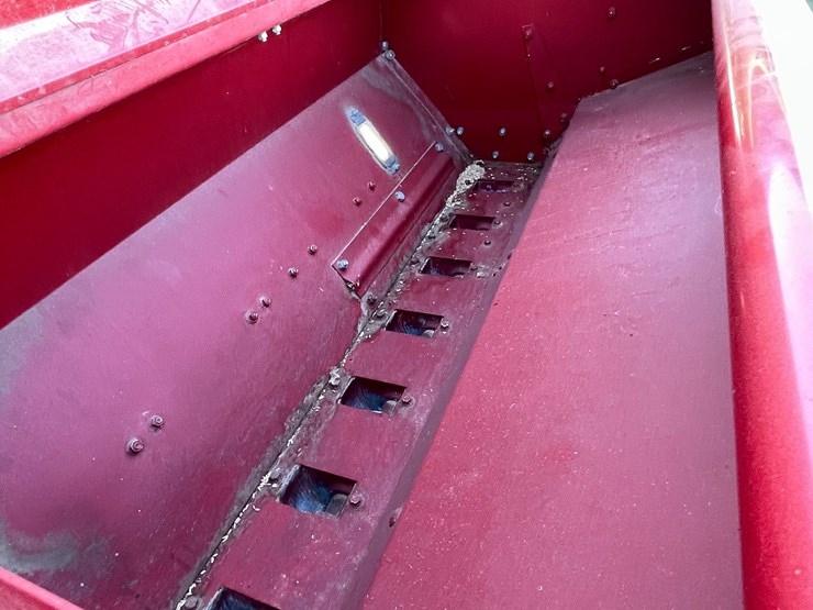 case-ih-5100-image-17