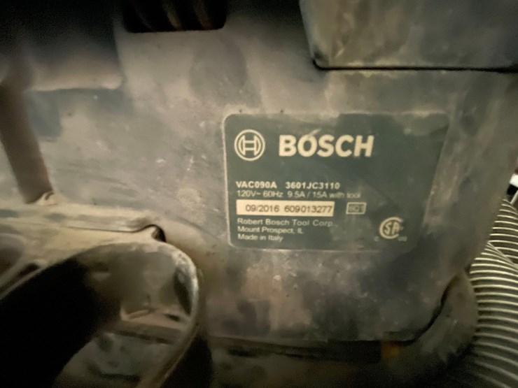 #4010-•-bosch-vac0908-dust-extractor-image-5
