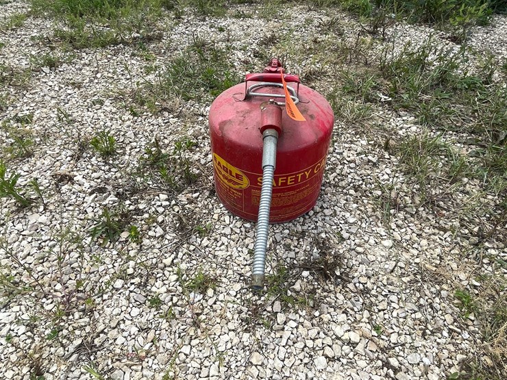 #3344-•-eagle-metal-gas-can-image-2