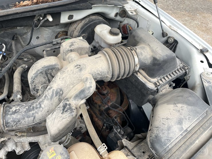 2017-ford-f150-xl-image-64