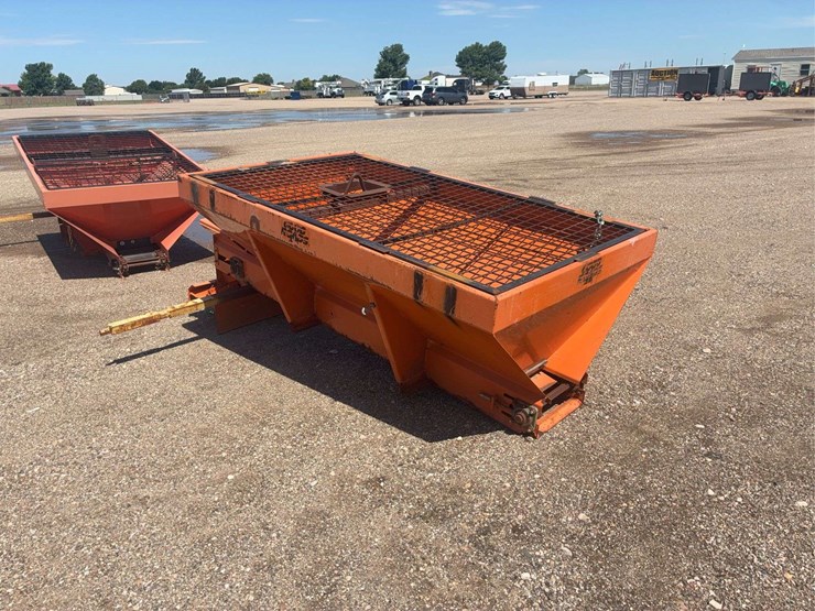 good-roads-2yd-"v"-box-image-1