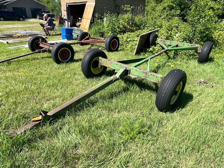 #3222-•-john-deere-running-gear-image-1