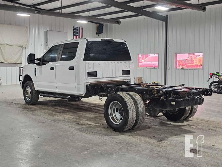 2019-ford-f350-image-4