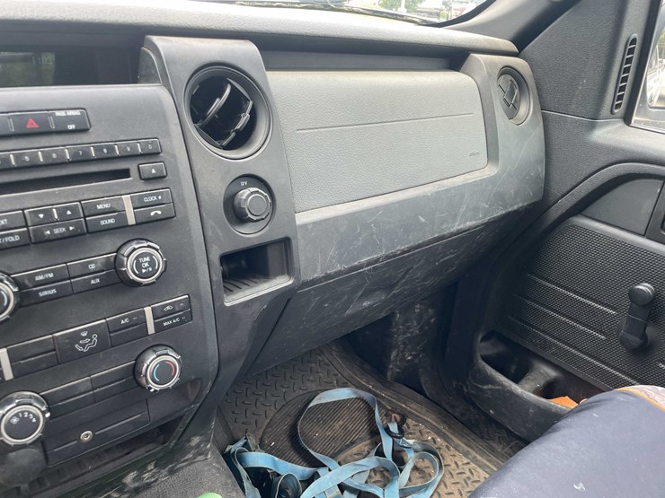2014-ford-f150-xl-image-44