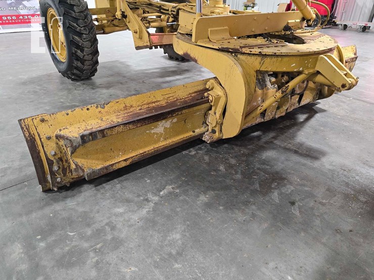 2004-caterpillar-120h-image-12