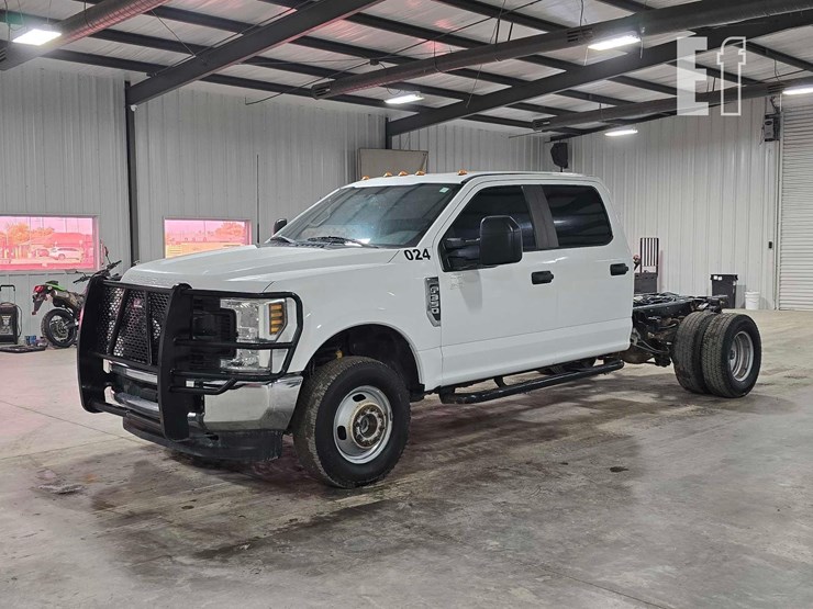 2019-ford-f350-image-1